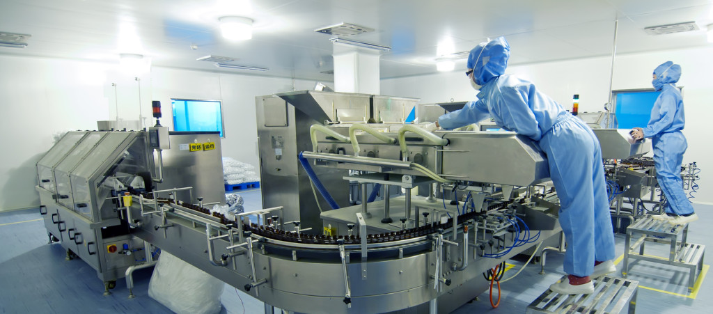 <p>Участвуем в локализации и импортозамещении лекарственных препаратов на территории Российской Федерации</p>